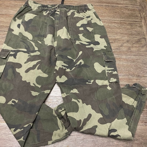 Men Camo Print Pocket Side Pants size XL - Picture 8 of 9